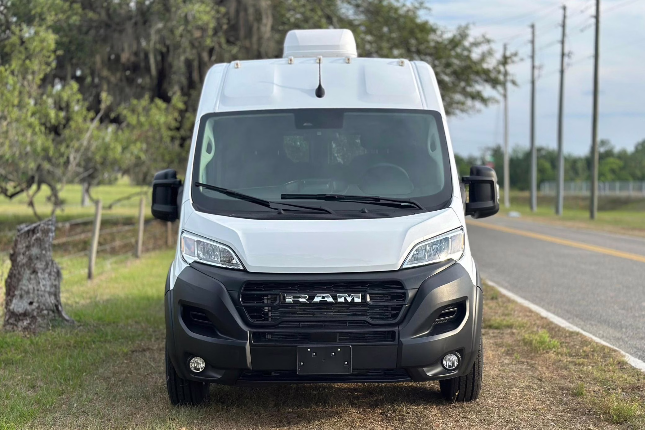 2024 Ram Promaster Cargo 3500 Extended High Roof - Image 2