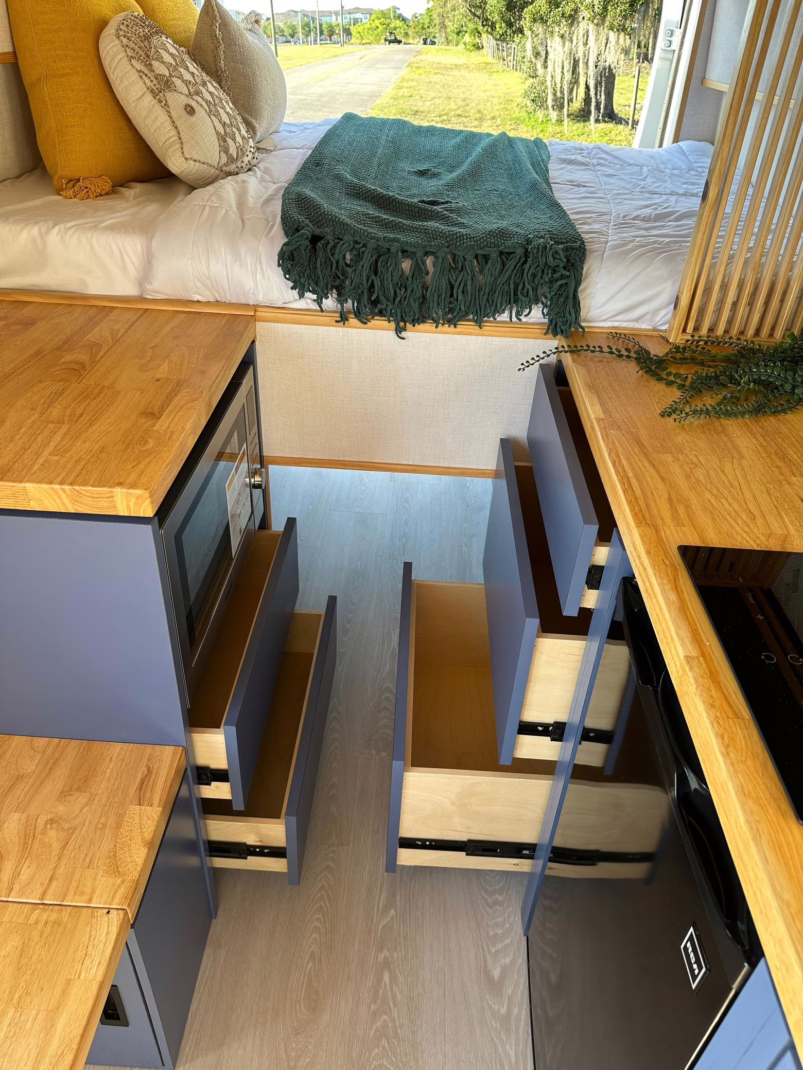 2024 Ram Promaster Cargo 3500 Extended High Roof - Image 40