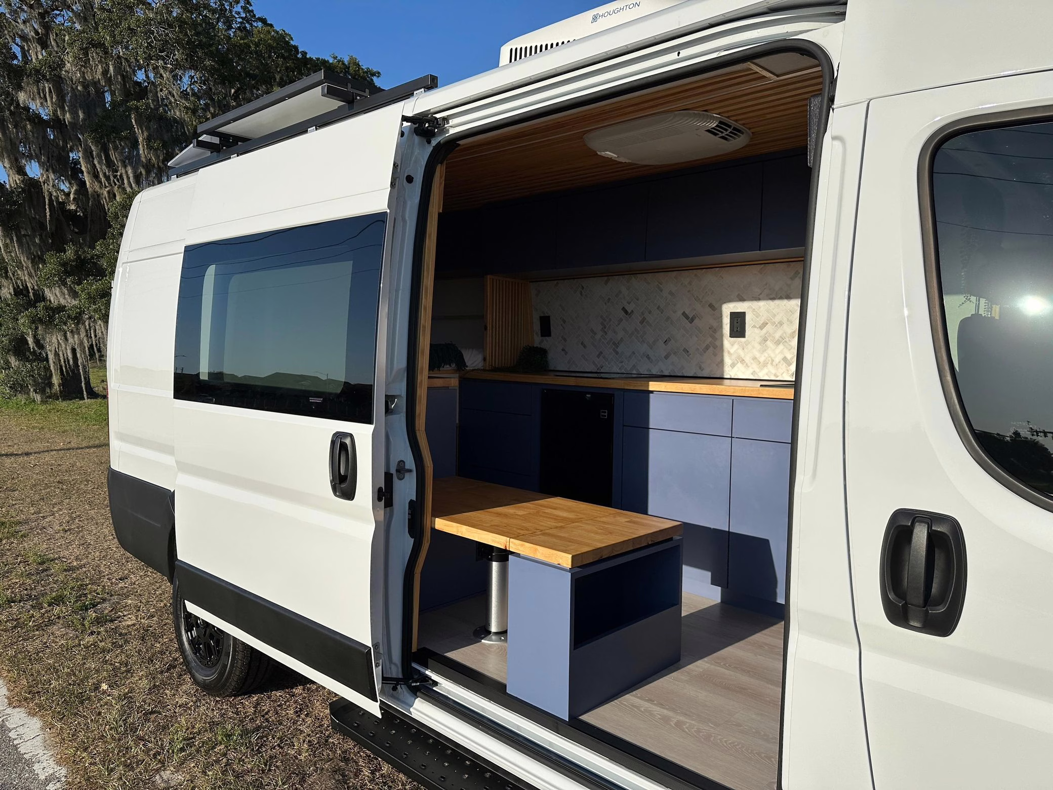 2024 Ram Promaster Cargo 3500 Extended High Roof - Image 51