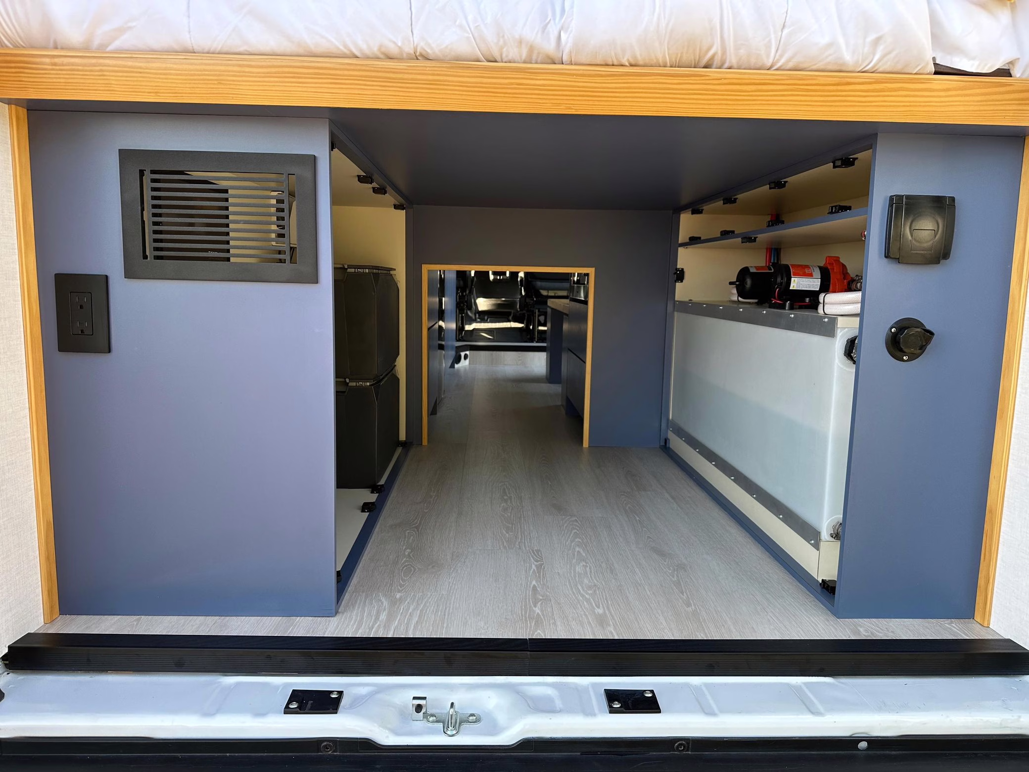 2024 Ram Promaster Cargo 3500 Extended High Roof - Image 68