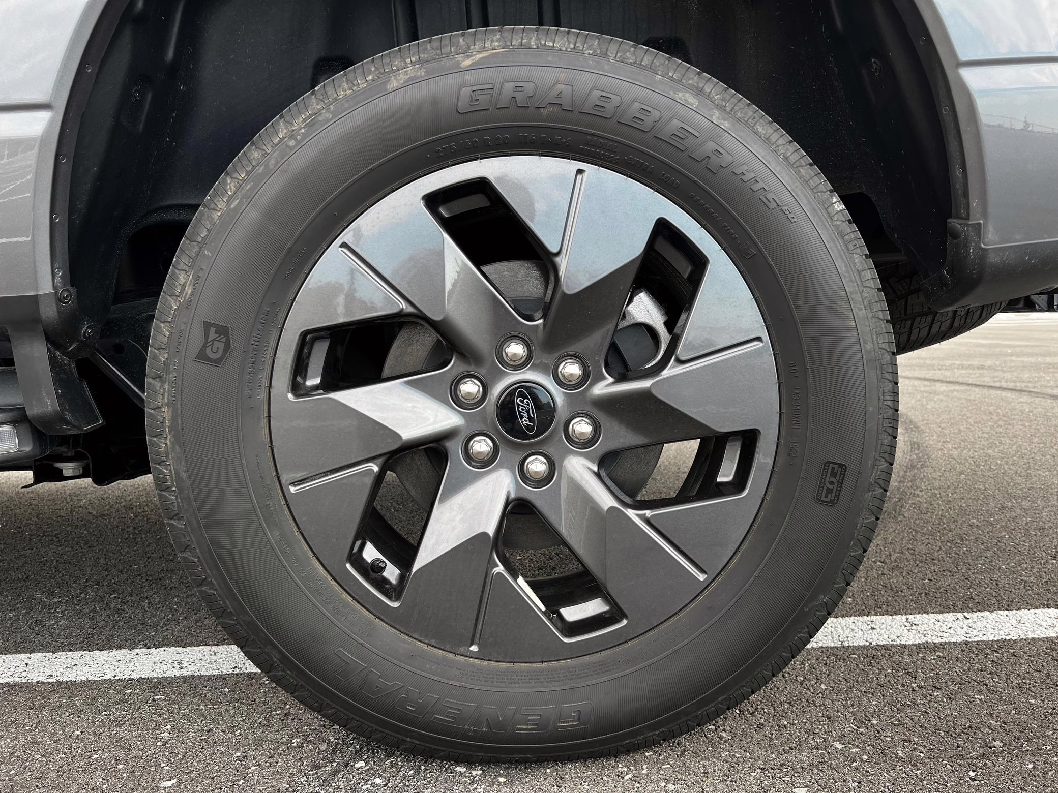 2022 Ford F-150 Lightning Lariat - Image 60