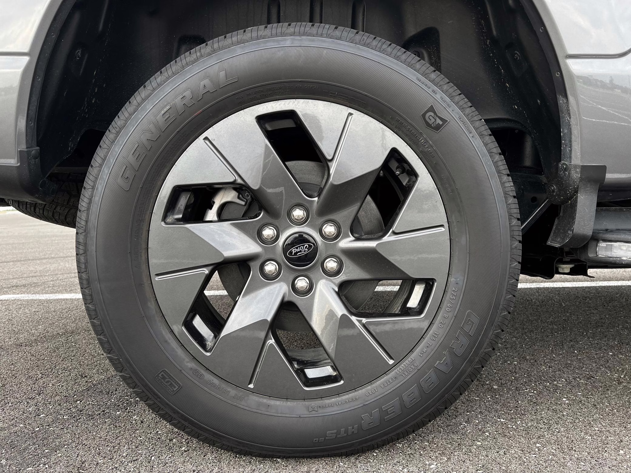 2022 Ford F-150 Lightning Lariat - Image 75