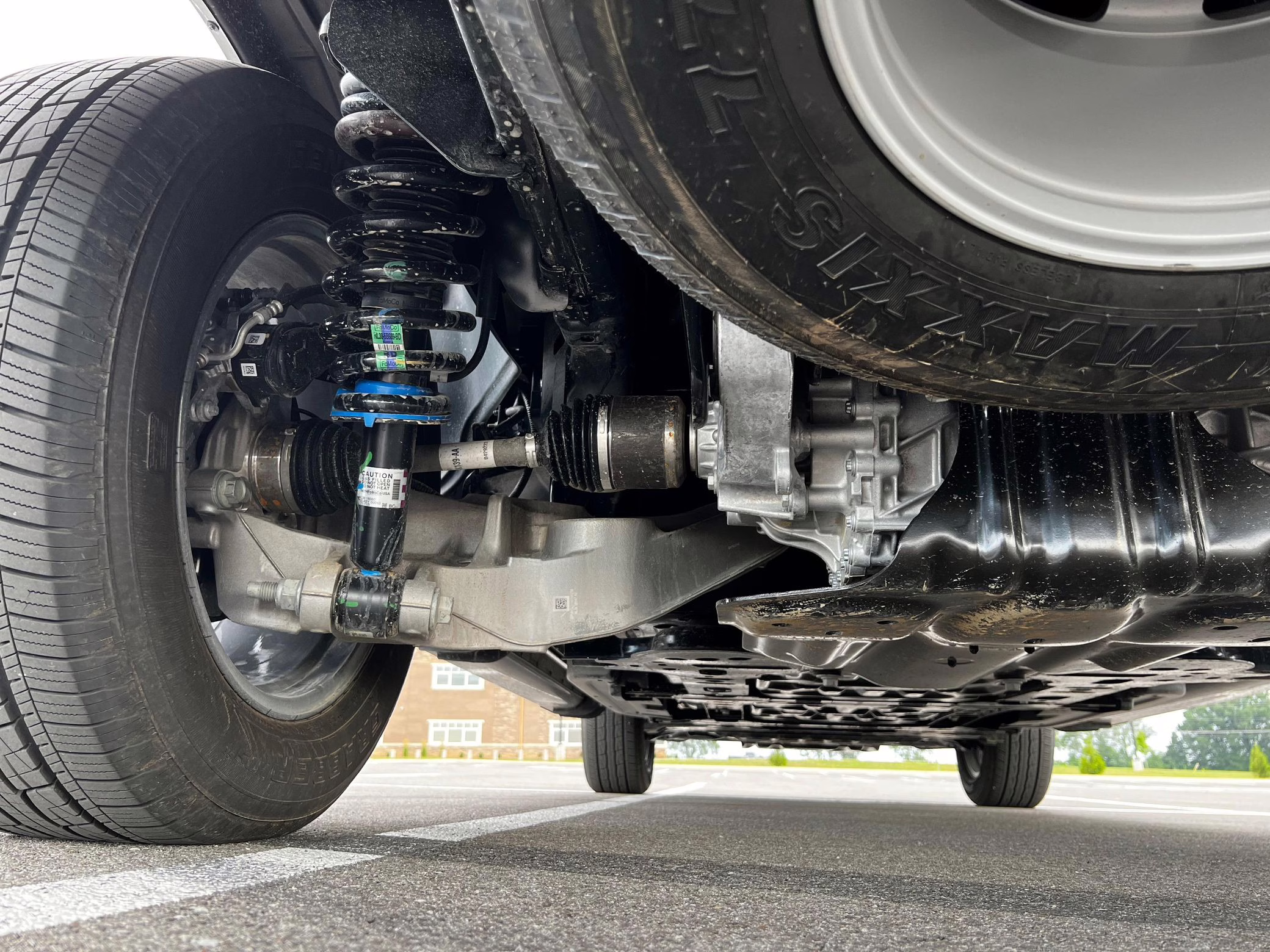 2022 Ford F-150 Lightning Lariat - Image 83