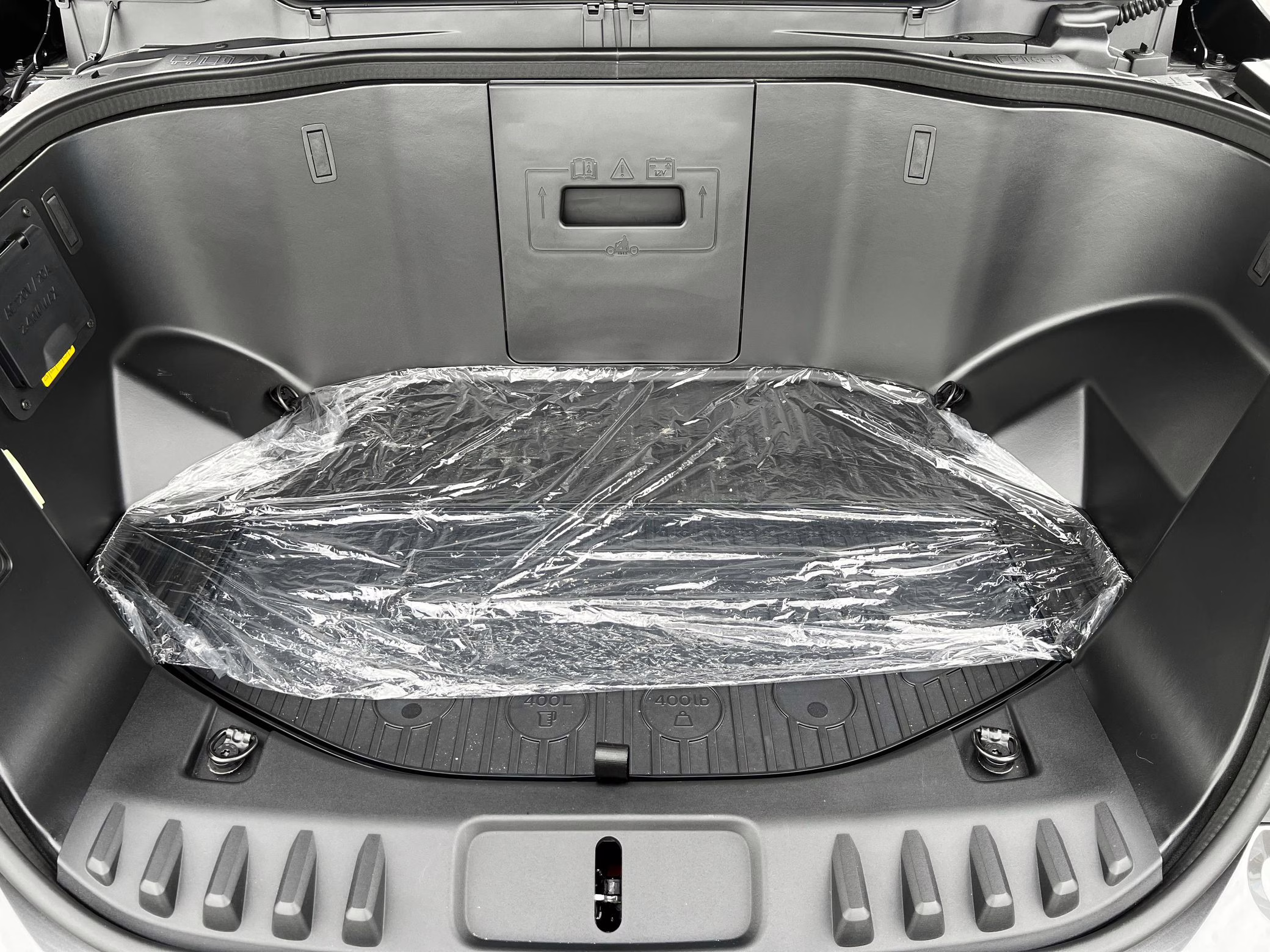 2022 Ford F-150 Lightning Lariat - Image 57